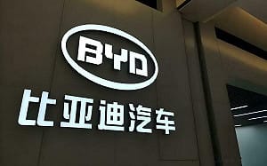 比亞迪第二代刀片電池  宣稱「轎車只要5分鐘充到70%、9分鐘飽電」