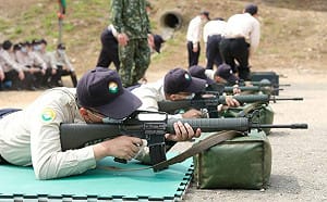 內政部提醒：「民國96年次前出生役男」出國前30天須提出申請