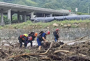（影）中國強降雨災情慘! 甘肅山體滑坡2死 貴州榕江洪水一週兩淹4萬人撤離