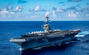 解放軍轟-6K掛鷹擊-12緊急升空! 美航母聯合菲艦逼近黃岩島 南海情勢緊繃