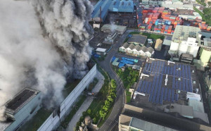 高雄鋰電池廠大火釀15傷 14人已出院、1人因「臉部骨折」留院觀察 