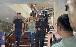 快訊》彭振聲開庭崩潰、心情未平復今不繼續作證 改9/2再出庭