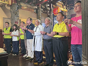（影）藍綠選前拚場！元保宮成祈福熱點 罷免前夕神前交鋒：望贏得好成績