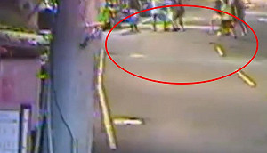 (影)借車不繳罰單還鬥毆！新店深夜爆發街頭衝突