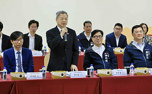 龔明鑫參訪岡山扣件產業   陳其邁：攜手中央強化台灣國際競爭力