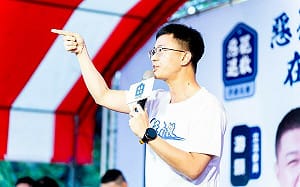 (影)侯漢廷喊男女皆兵2年！綠委反擊：少一個你 台灣就少一分當兵壓力