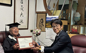 遲了68年！92歲白色恐怖受難者趙清淵回復名譽  淡大補發畢業證書