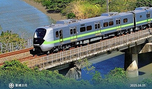 路樹倒塌！台鐵列車撞擊受阻、九讚頭-內灣暫停通車