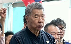 又砲口向黨內 張亞中再嗆對手「連退休金性質都分不清」