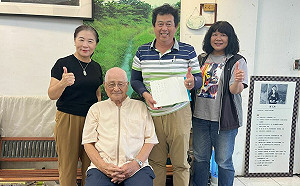 跨世代文學交流傳承    薛兆基拜訪國寶詩人曾人口