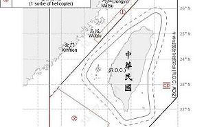 13架次共機越中線侵擾台海　國防部嚴密監控應處
