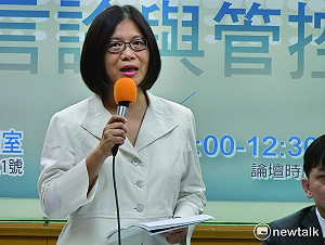 謝志偉曝斡旋BNT疫苗過程 管碧玲轟紅藍白：搞鬥爭的人可以清醒了