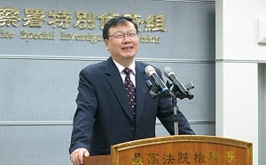 陳宏達5度發文談毒油案 李正皓嗆先辭職：想紅想到忘了身分？