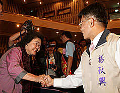 高雄市長號次抽籤　楊1號黃2號菊3號