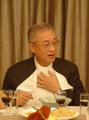 博士內閣另類專長 吳揆愛打桌球 找不到對手