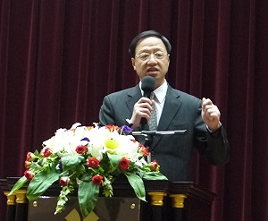 江揆嘆媒體只報導嗆聲 說完又被嗆