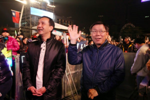 上不上班聽誰的？（二火）