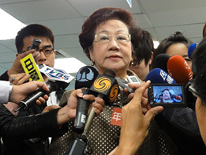 呂秀蓮邁向2012 週四與網友線上對話