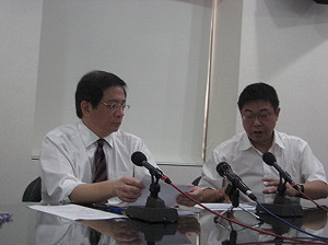 救經濟要見成效 管中閔：至少要3年半