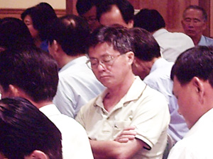 高縣國中小學校長會議  楊秋興為重建落淚