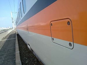 甲仙強震 高鐵110車次列車出軌