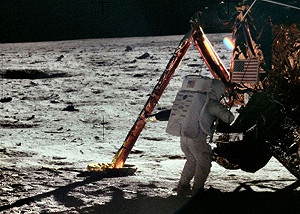 移居月球不是夢？科學家告訴你