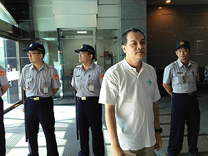 與歐核專家開會備警力 環團不滿拂袖而去