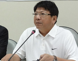 核廢料場址擬改反對性公投 綠營痛批