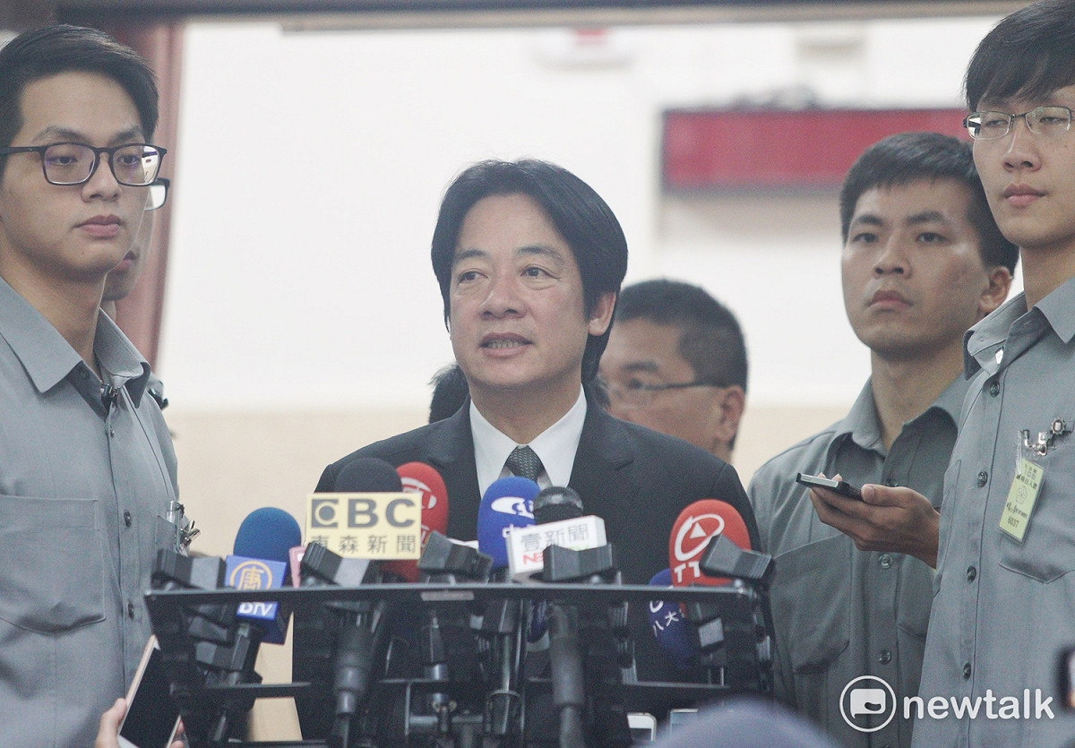 行政院長賴清德到立法院院會備詢前受訪。 圖：張良一/攝