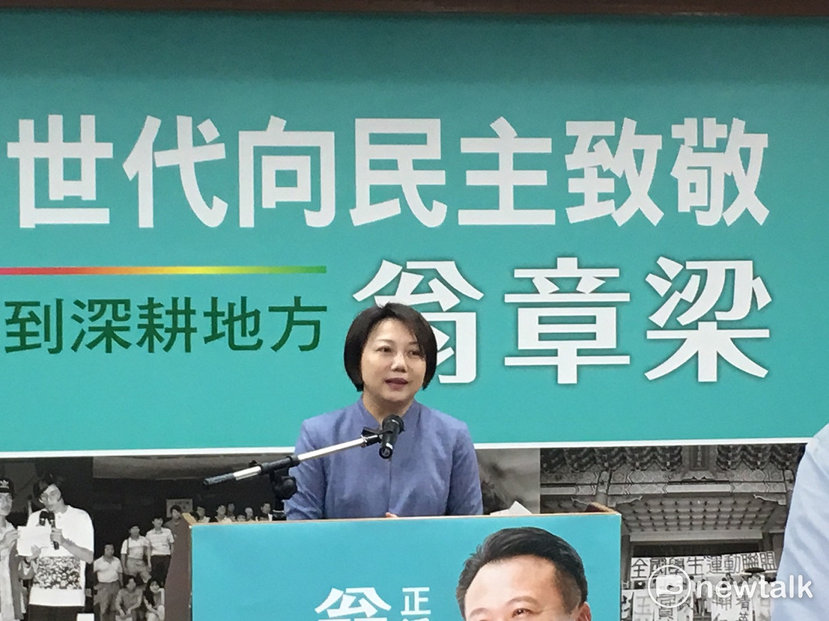 針對是否支持柯文哲連任？社會民主黨召集人范雲今（25）日表示，當時柯文哲代表改革力量時，社民黨相當支持，但這段期間對於柯文哲在兩岸關係與台灣主權議題上的發言，「黨內有一些些憂慮，所以還在評估中」。 圖 : 黃韋銓/攝