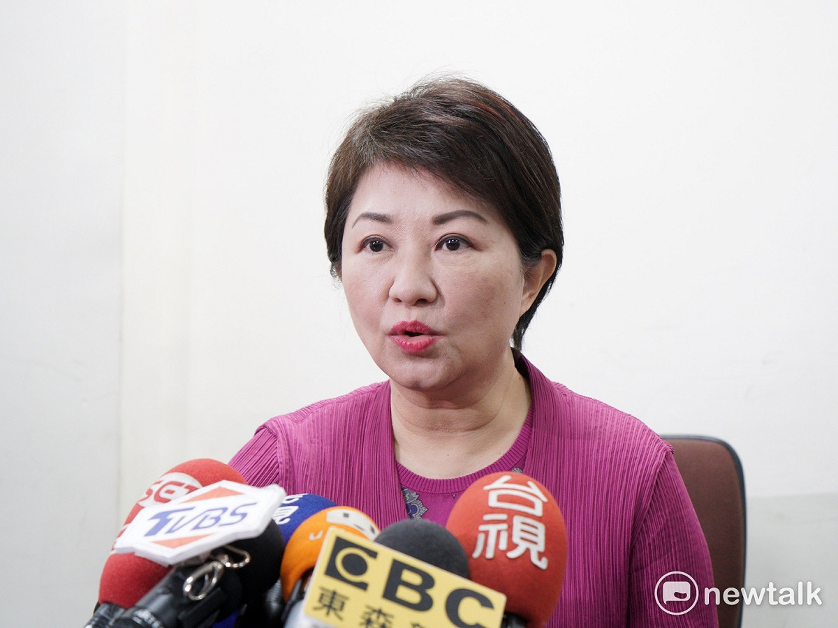 對於國民黨立委江啟臣上午宣布參選台中市長，日前也宣布參選的同黨籍立委盧秀燕表示，如果將來國民黨初選結果不是提名她參選台中市長，她會全力輔選，如果是她獲得提名，她也會全力以赴參選。 圖：張良一／攝