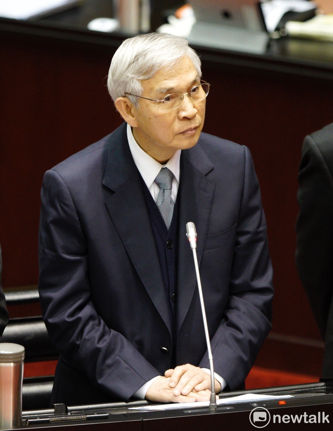 台灣央行緊接在聯準會之後，於22日召開今年第一季理監事會，同時是楊金龍首度主持理監事會的「處女秀」 （圖為新任中央銀行總裁楊金龍在立法院院會備詢資料照片。） 圖：張良一/攝