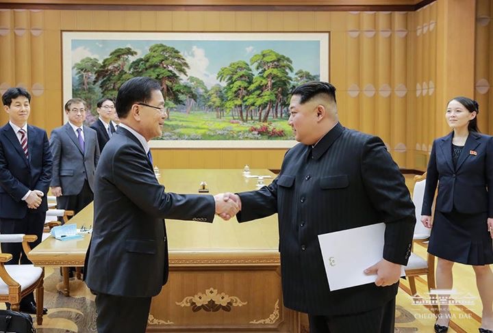 朝鮮領導人金正恩會見南韓特史鄭義溶，達成協議，四月兩韓峰會在板門店舉行。 圖：取自青瓦台thebluehousekr臉書