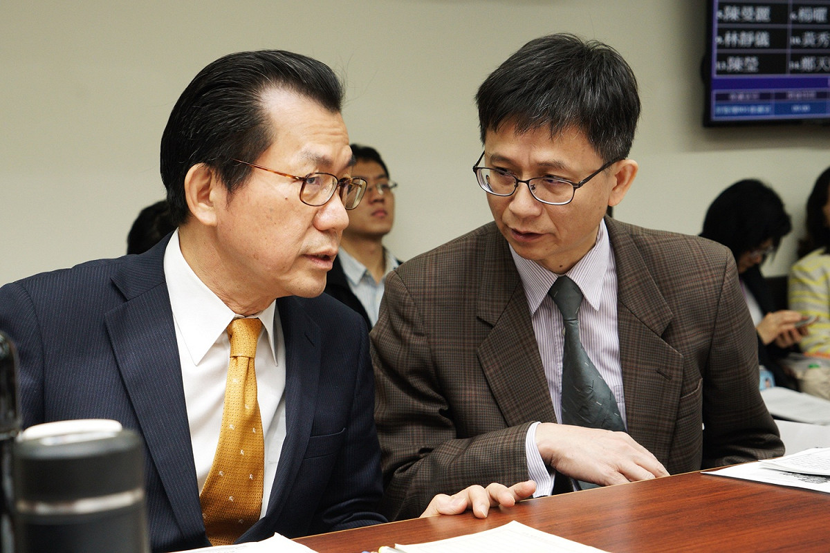 環保署長李應元、副署長詹順貴到立院衛環委員會備詢。 圖：張良一/攝
