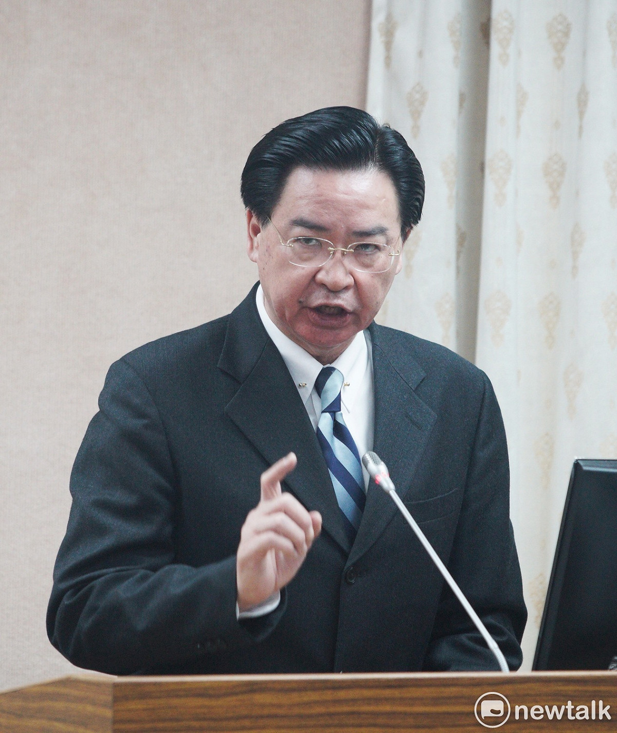外交部長吳釗燮在立院外交及國防委會員備詢。 圖：張良一/攝（資料照）