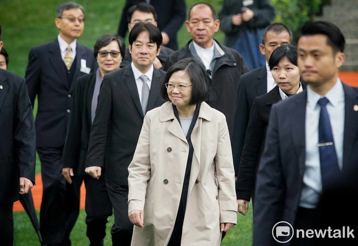 隨著高雄市長陳菊今（9）日登門拜會、勸進前行政院長蘇貞昌，民進黨新北市長徵召人選也大勢底定，接下來就等黨主席蔡英文「登壇拜將」，替穌抬轎參選。 圖：張良一/攝