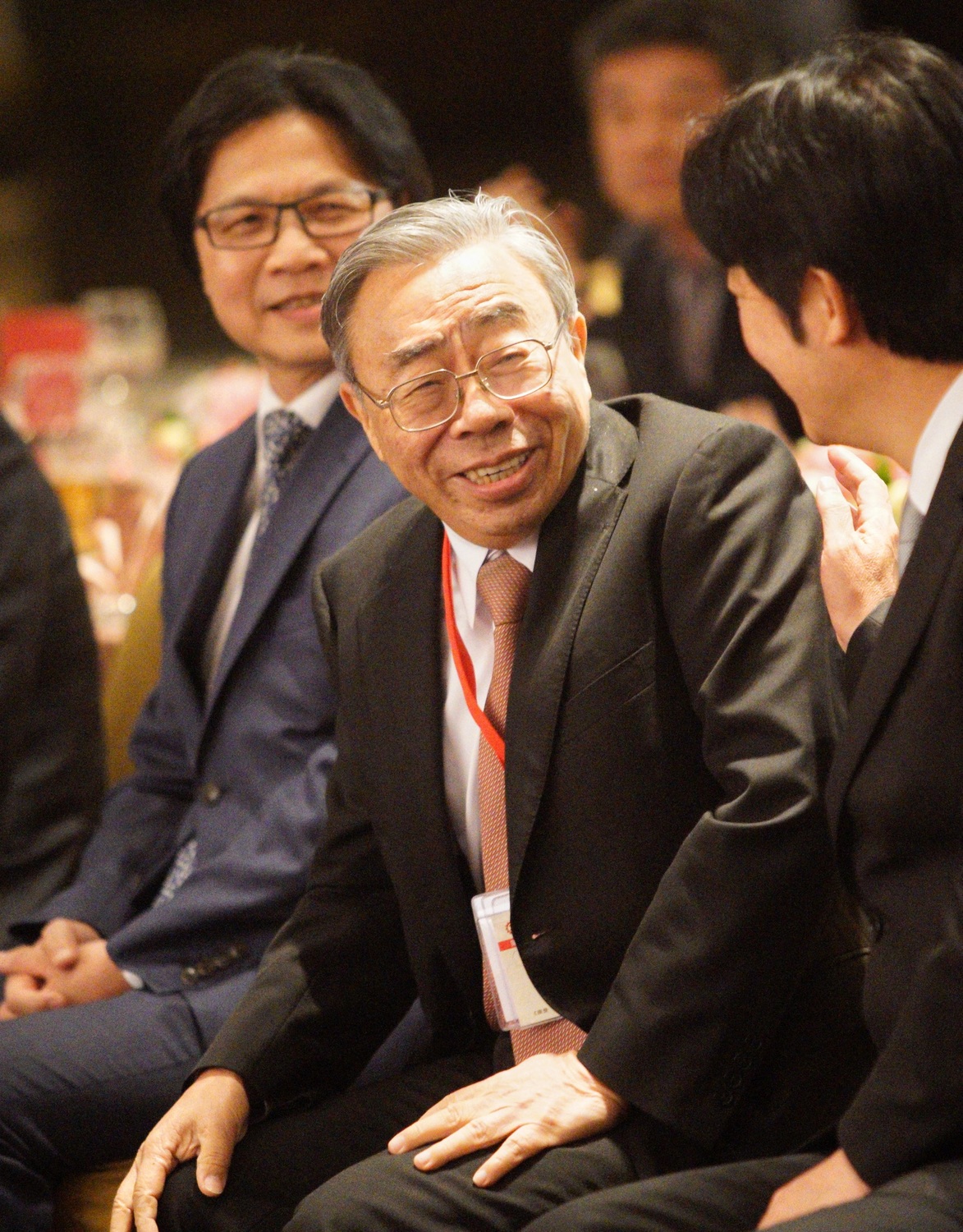 台塑企業今年決定再調薪，總裁王文淵與工會代表協商後決定，自7月起員工加薪4%。 圖：張良一/攝（資料照片）