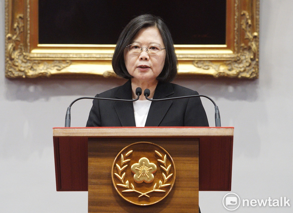 蔡英文總統預定本週赴國防大學復興崗校區主持國防部三軍6校聯合畢業典禮，勸傳出交管擴大、附近國小停課的爭議。 圖：新頭殼資料照片