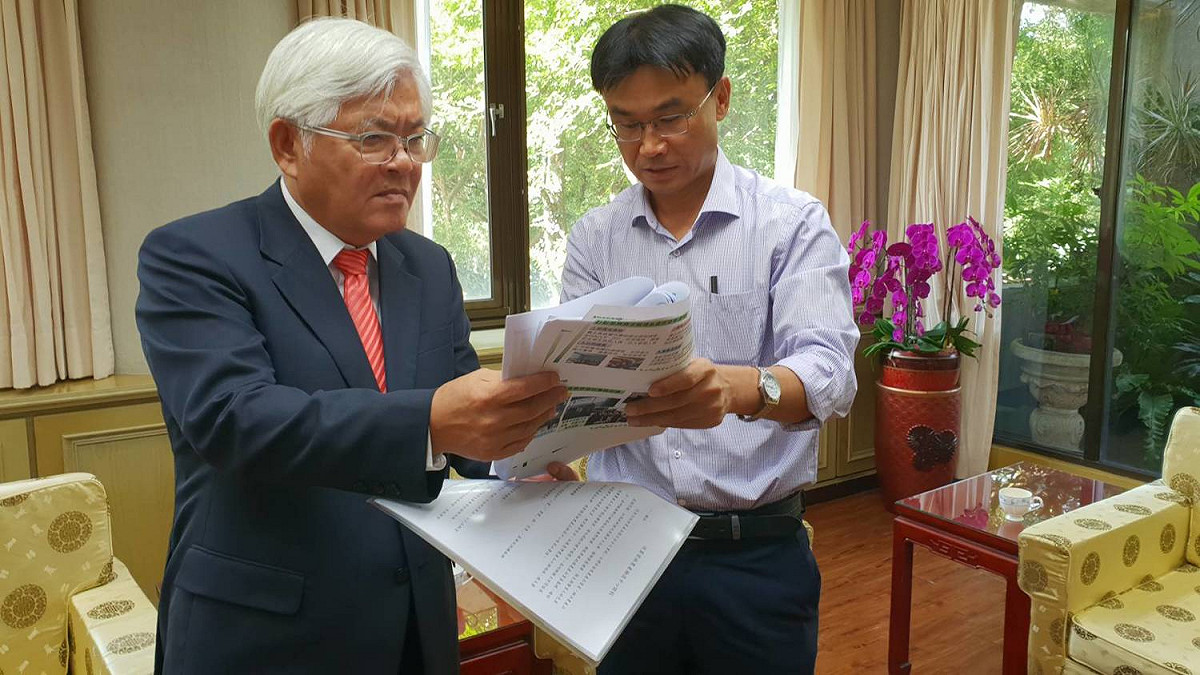 為解決農產品產銷嚴重失衡問題，雲林縣長李進勇積極爭取農委會支持，希望將農產物流中心設址雲林。 圖：雲林縣政府/提供