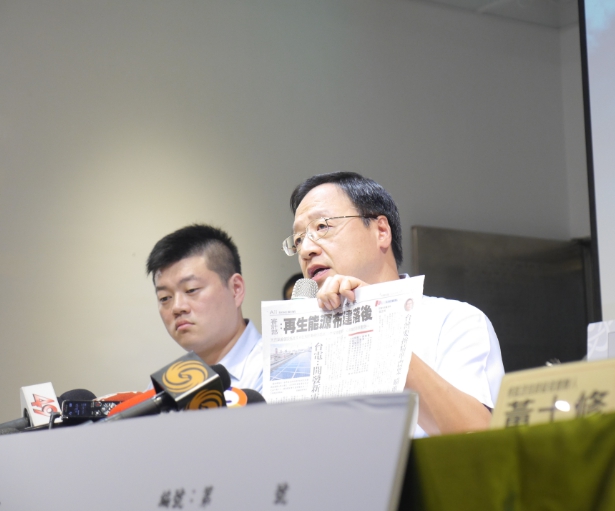 前行政院長江宜樺新學期將在中正大學戰略暨國際事務研究所任專任教授，但這項聘任案引起部分學生與校友不滿，在社群網站臉書（facebook）發起「反對江宜樺先生到中正大學任教」的連署。 圖：新頭殼資料庫