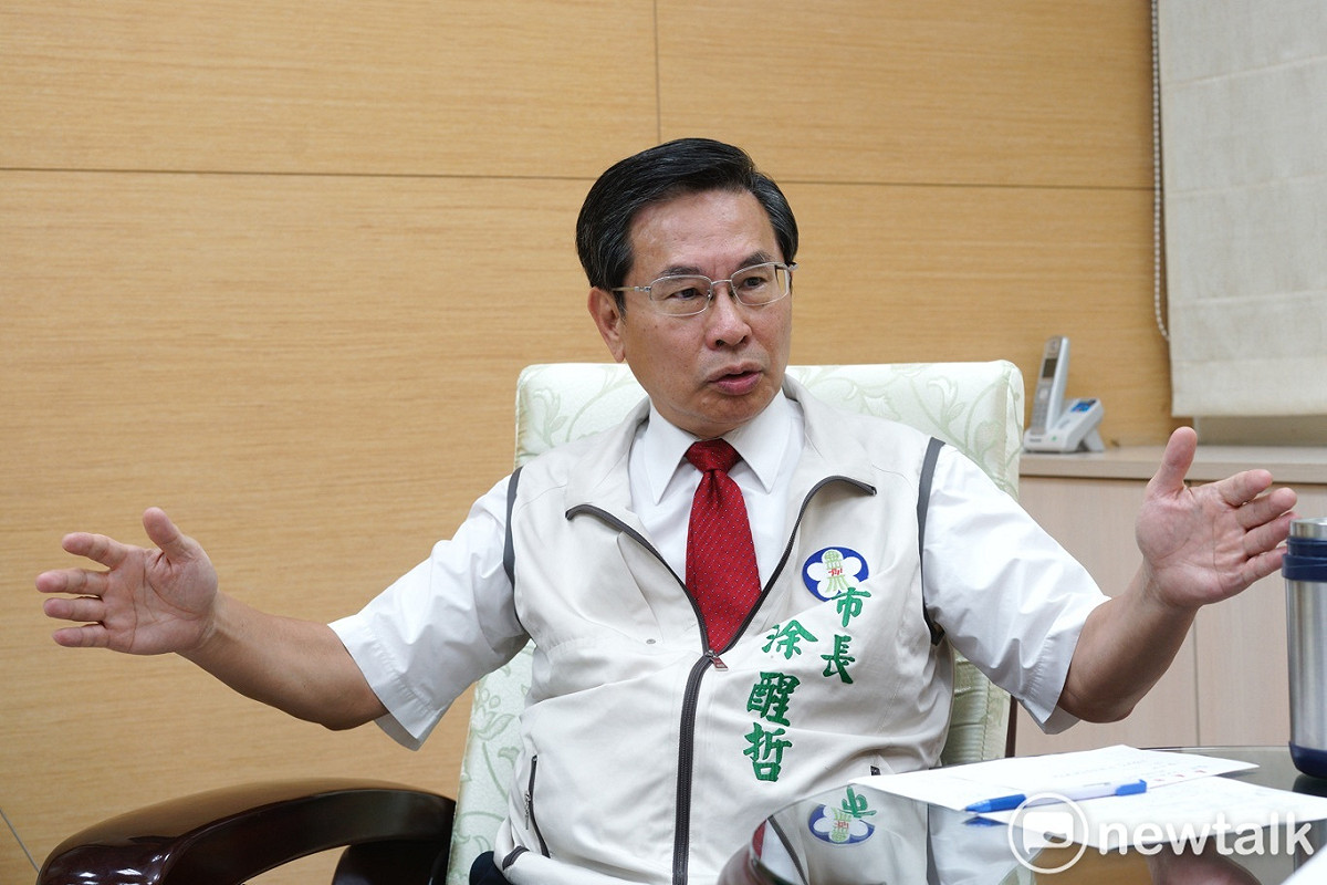 嘉義市長涂醒哲以2302票的差距敗給國民黨前市長黃敏惠，然而，涂陣營今（6）日表示將於明日到嘉義地方法院提出選舉無效訴訟。 圖：張良一/攝(資料照片)