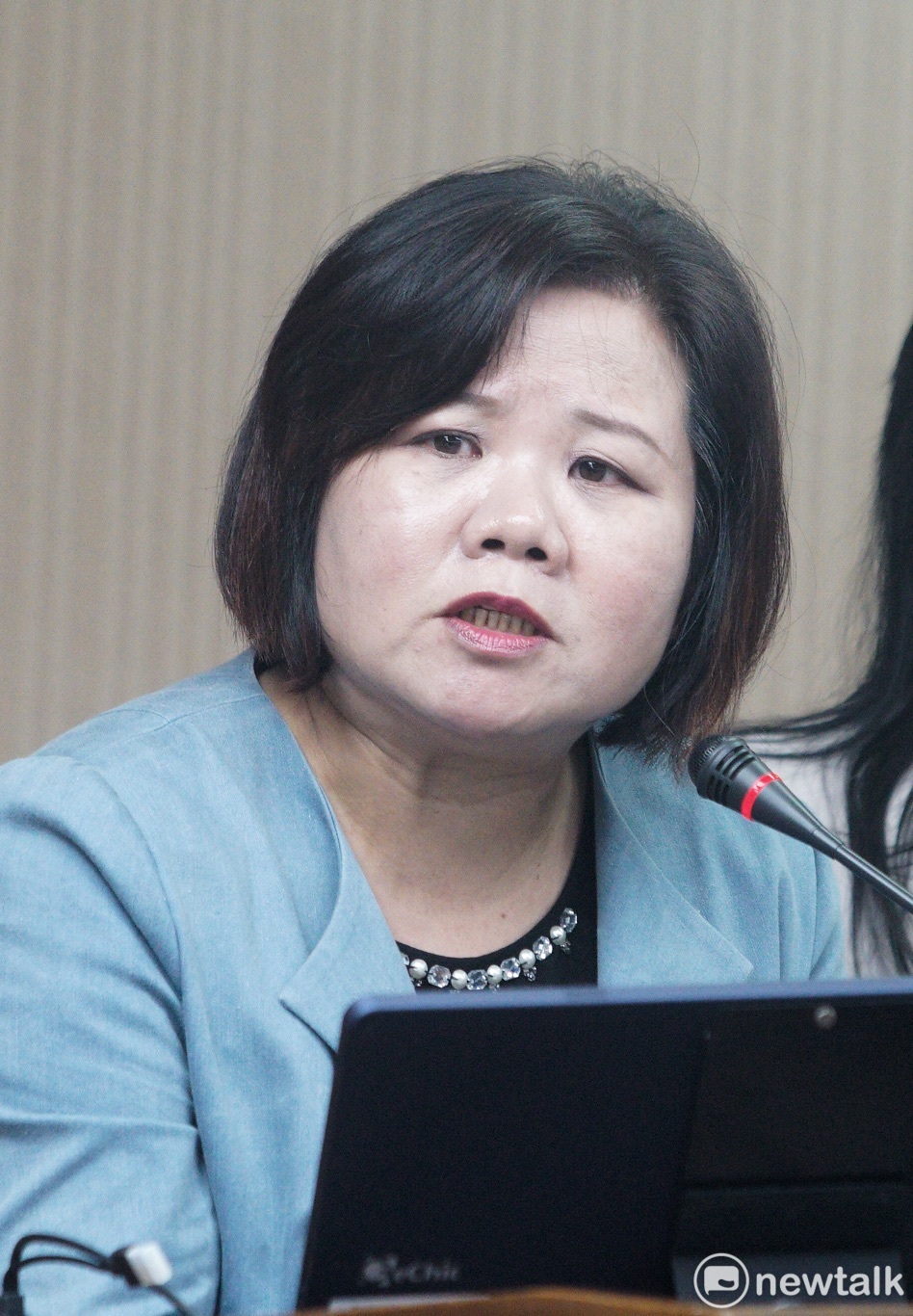 勞動部長許銘春今日突襲檢查台鐵七堵機務段。(資料照片) 圖：張良一/攝