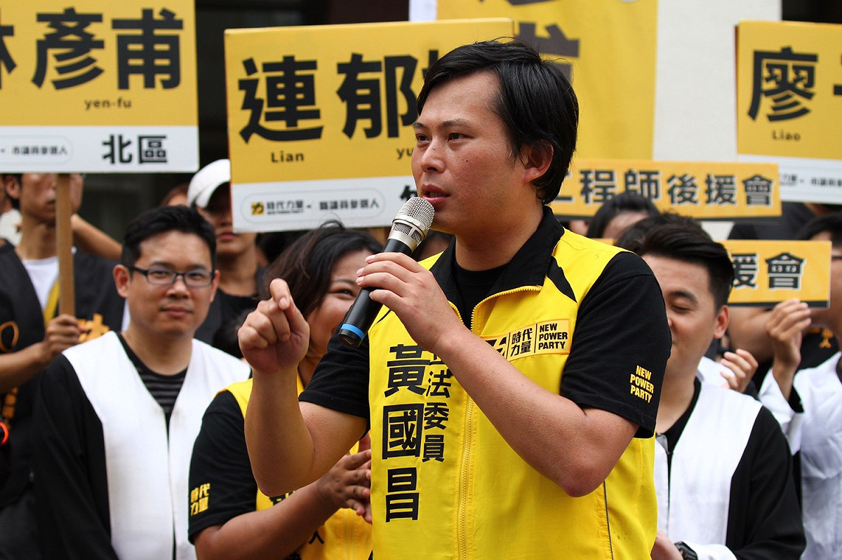 時代力量黃國昌透過投書媒體力挺陳其邁，指陳努力推動各項改革，「我們需要捍衛民主」。 圖：新頭殼資料照