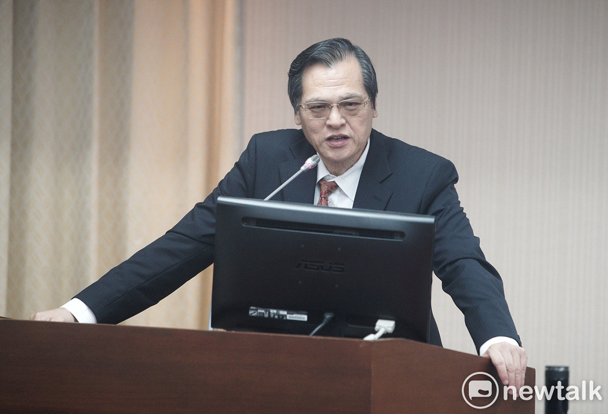 陸委會主委陳明通在立院內政委員會備詢。 圖：張良一/攝