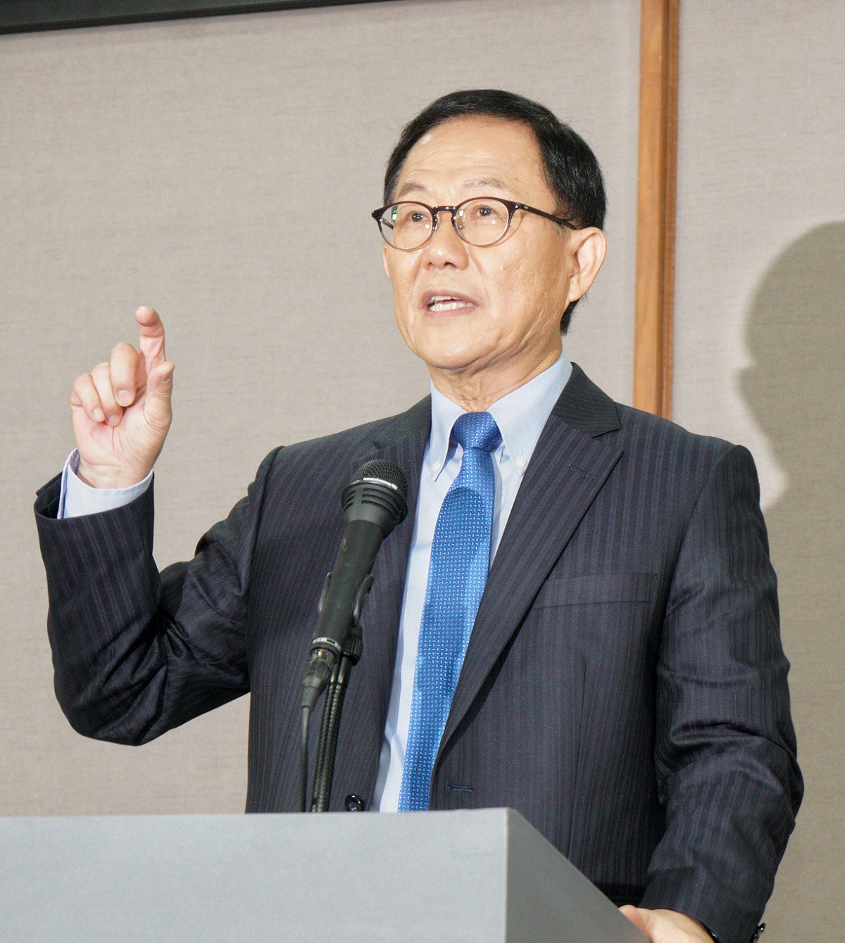 國民黨台北市長侯選人丁守中出席台北市長選舉電視辯論會。 圖：張良一/攝
