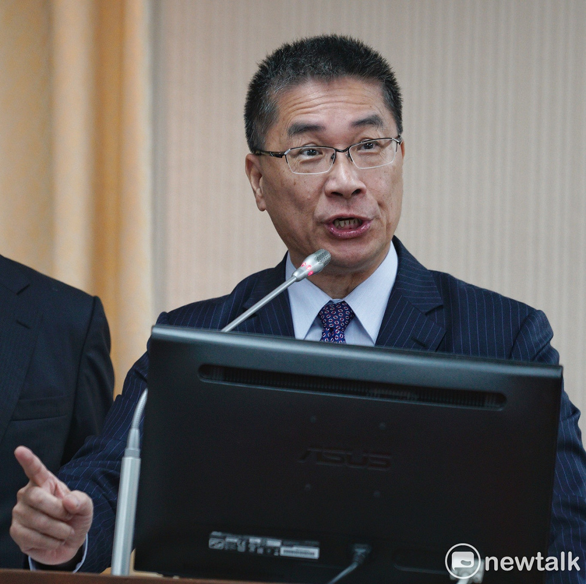 內政部於今(6)日部務會報通過「災害防救法」第41條修正草案。圖為內政部長徐國勇。 圖：張良一/攝（資料照片）