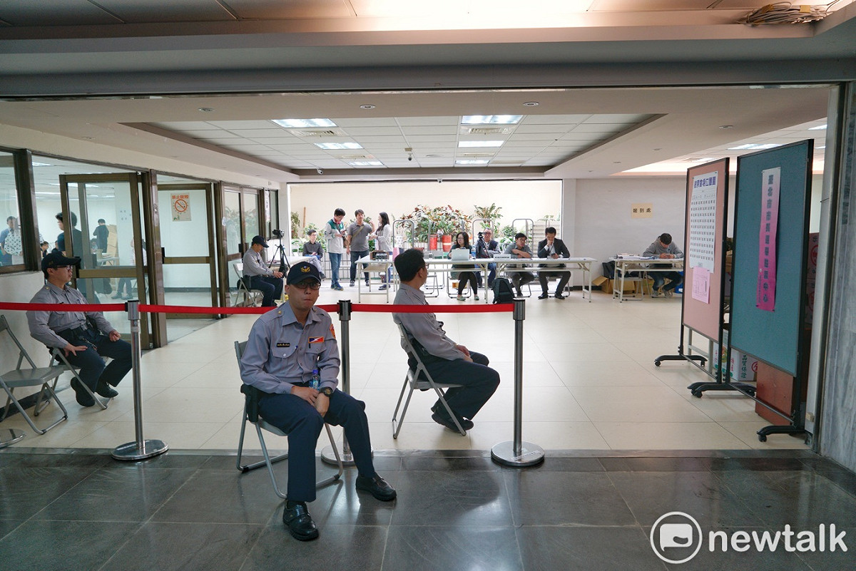 選舉期間值夜班，選後驗票又負責調度，台北地院一名女科長驟逝。 圖：張良一/攝