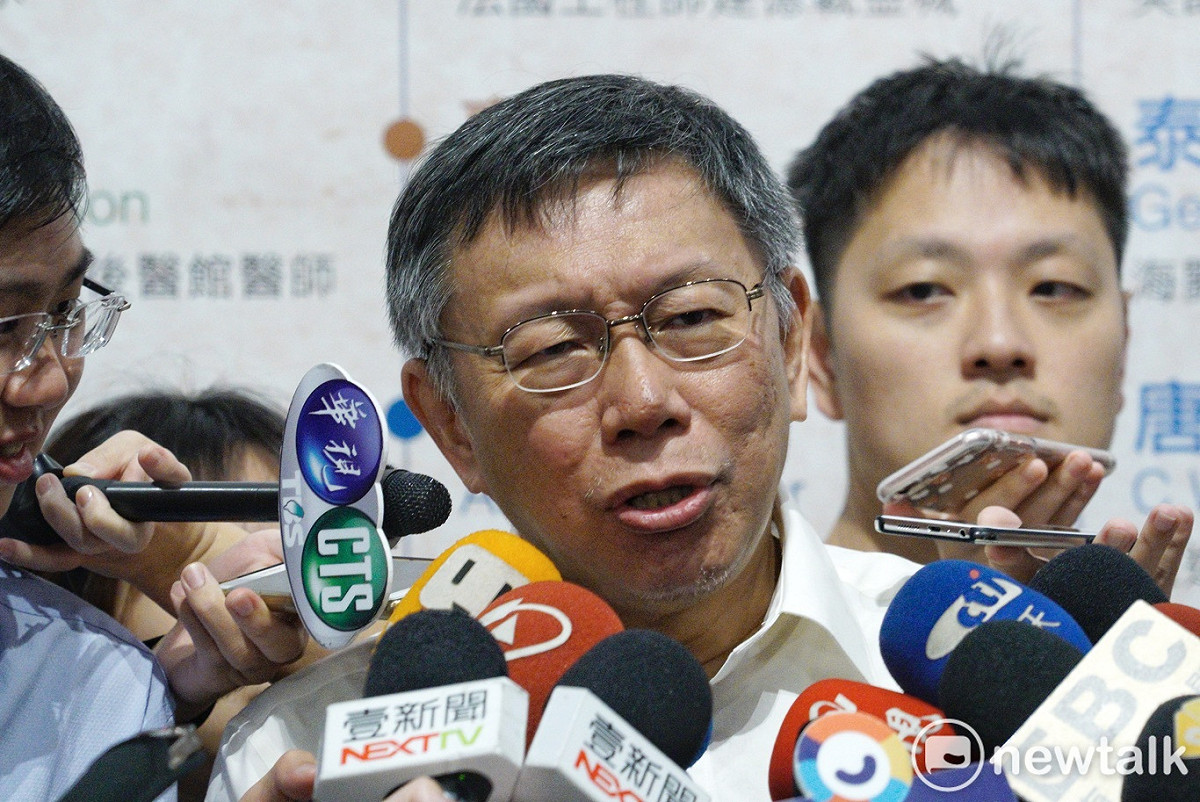 台北市長柯文哲出席台北文化獎頒獎典禮後受訪。 圖：張良一/攝(資料畫面)