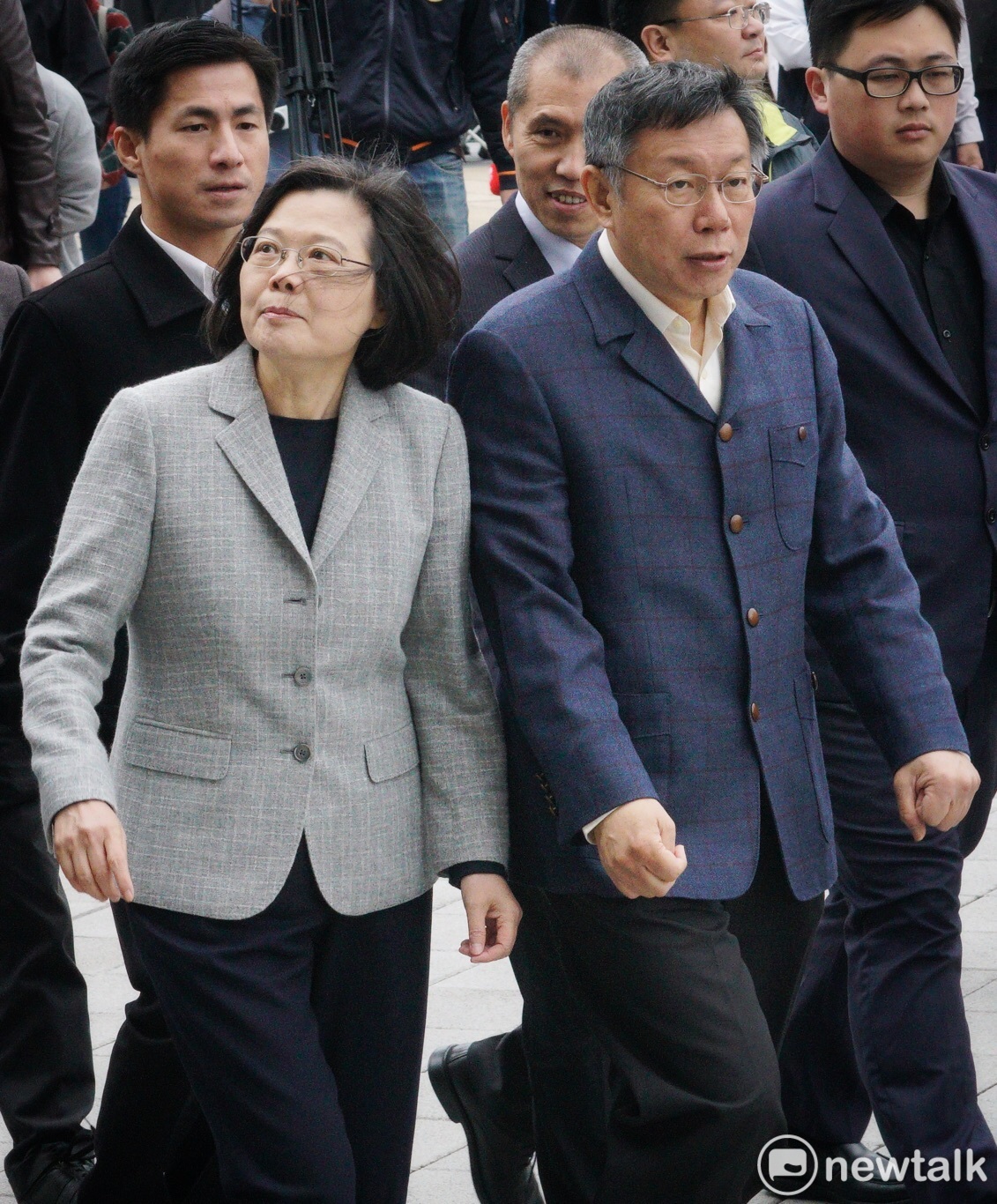 總統蔡英文與台北市長柯文哲舉行的「蔡柯會」下午2點在北門登場。 圖：張良一／攝
