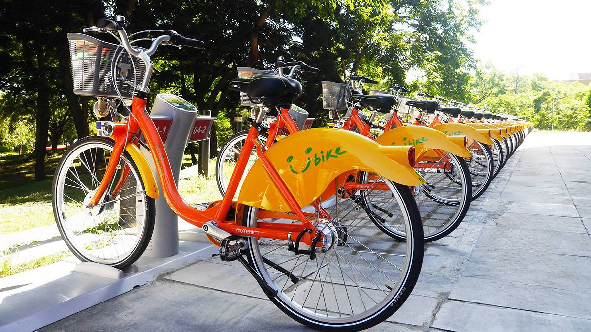 苗栗縣政府（2）日指出，為提供民眾騎乘YouBike安全保障，苗栗縣公共自行車個人傷害險即日起正式上路！ 圖：取自YouBike桃竹苗粉絲團